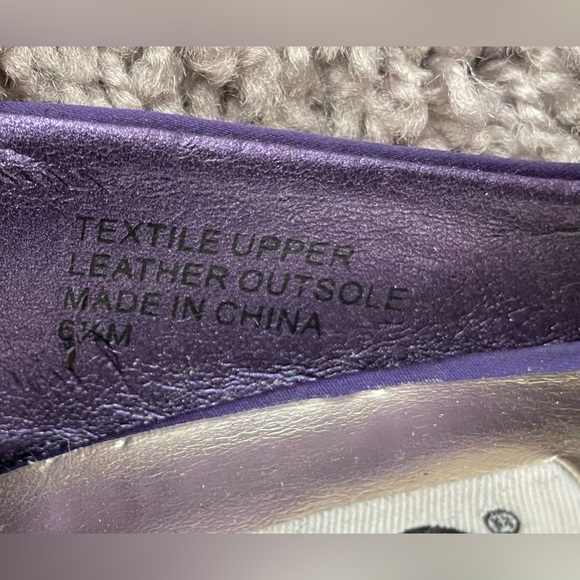 RSVP Purple and Gold platform pumps Size: 6.5 - Picture 5 of 5